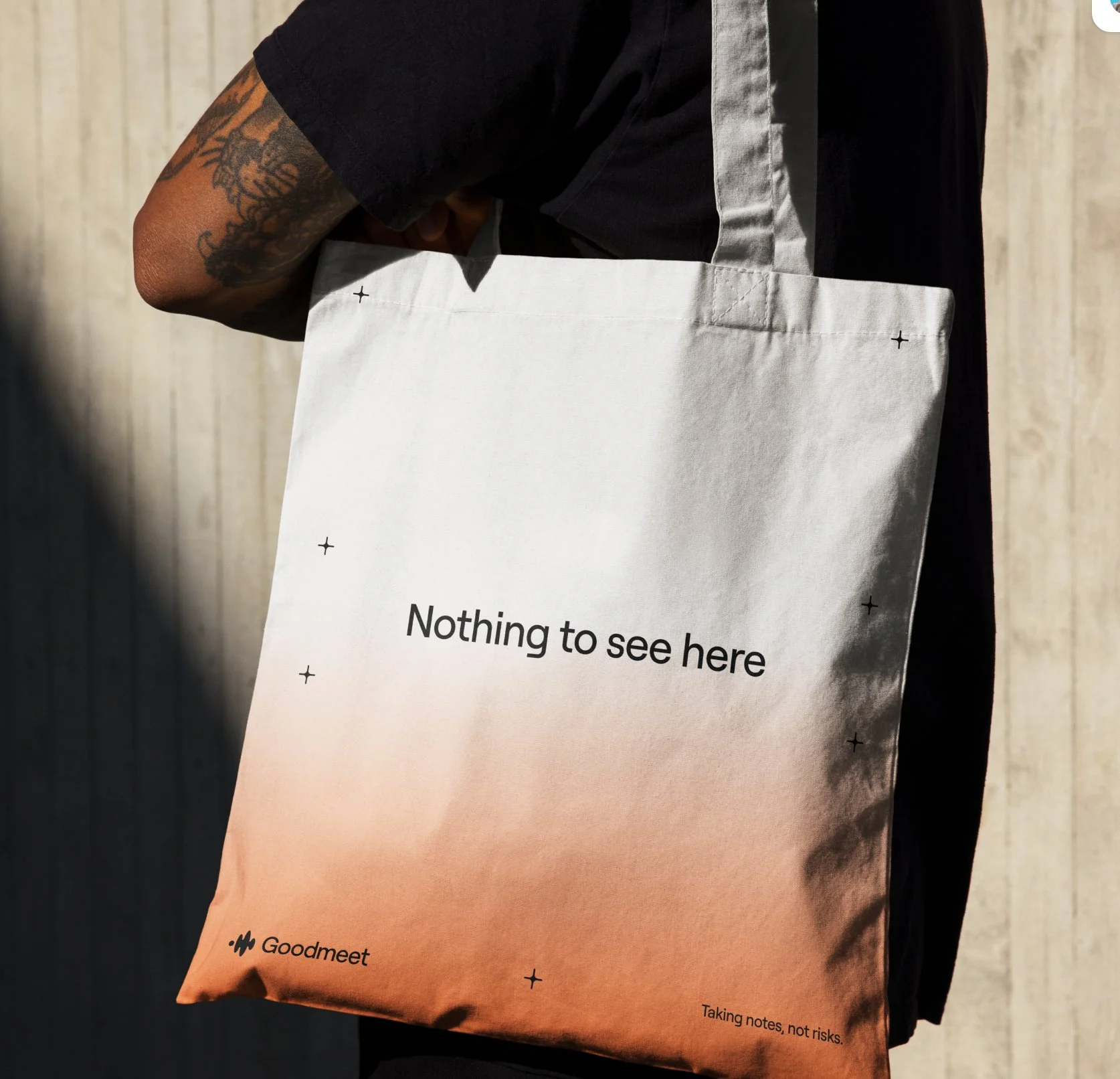 Tote bag: Nothing to see here