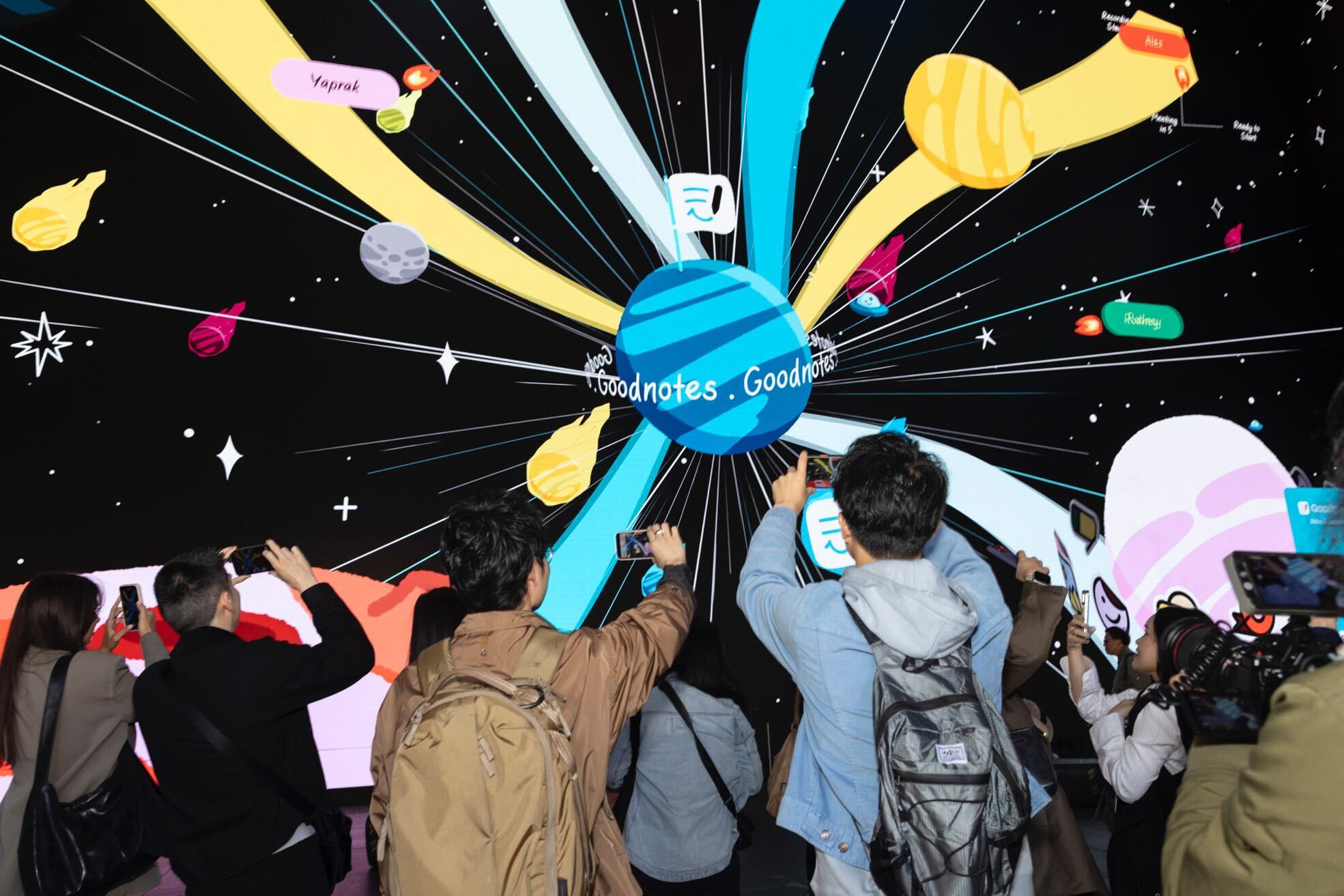Guests inside the LED environment